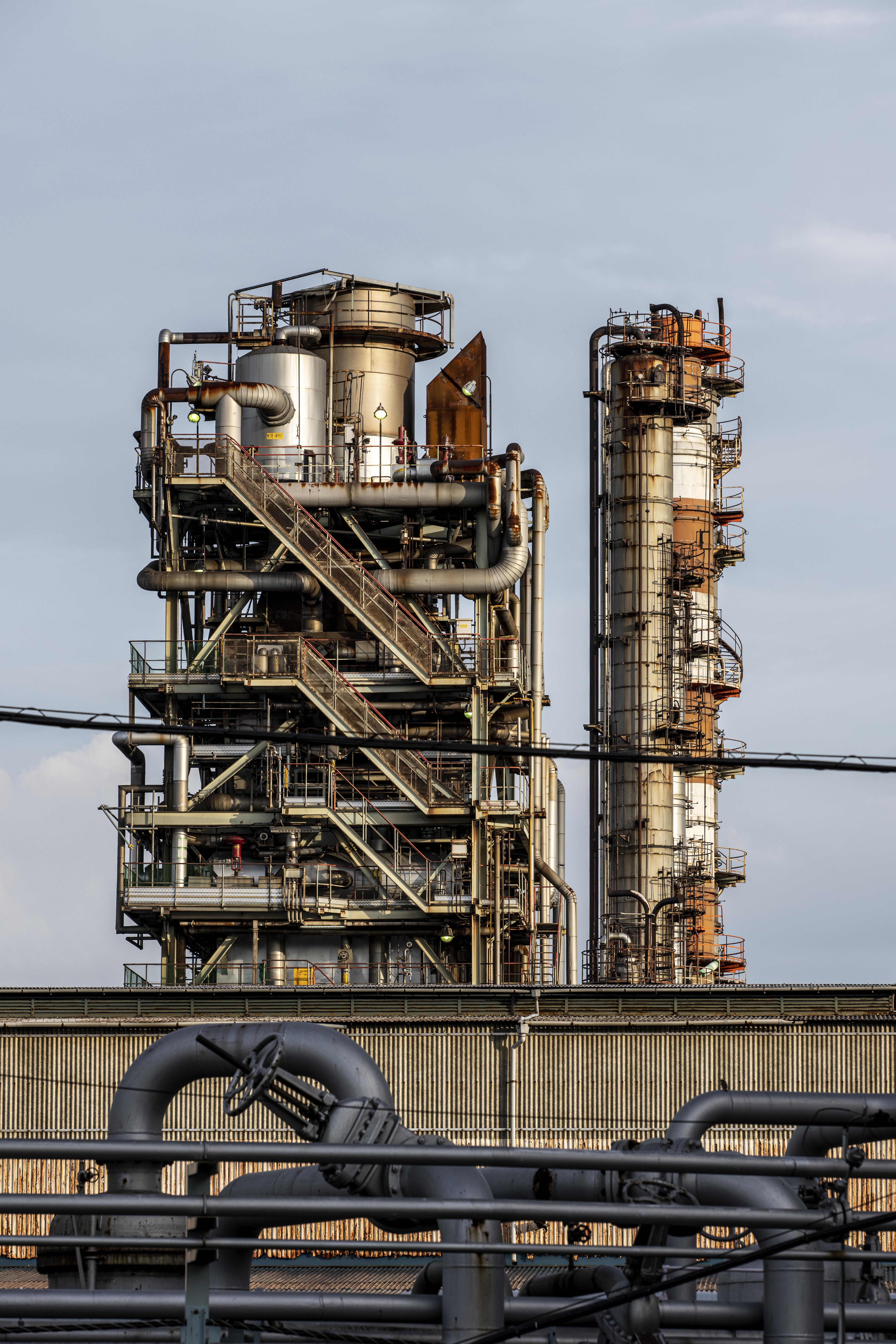 pollution industry exterior daylight (1)